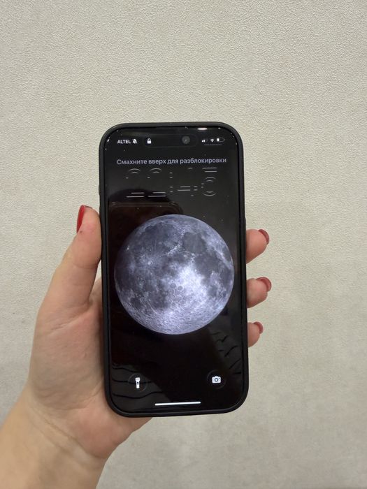 Продам айфон 15 про