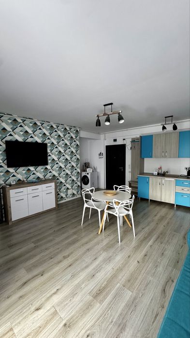 Inchiriez ap.2 camere, str. D30, 100 m de plaja 15.sept 2026-1.iunie 2027