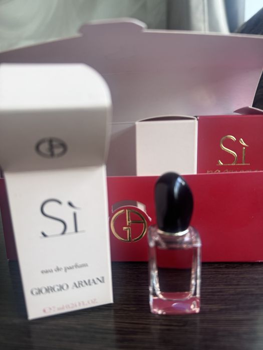 Продам духи оригинал