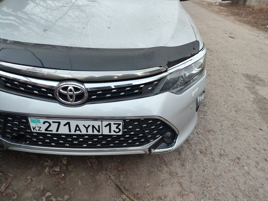 Камри 55 решетка  на бампер