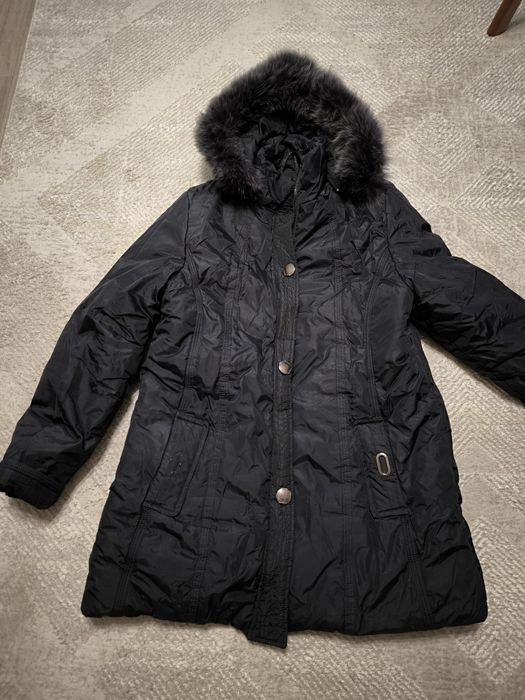 Продам женские куртки.