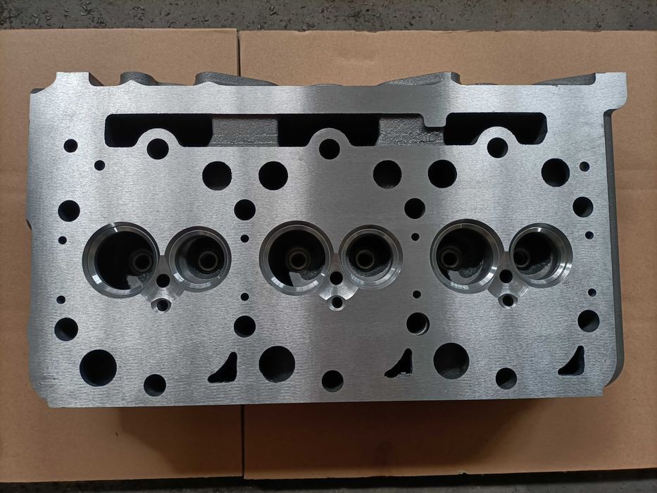Chiulasa Kubota D1703DI - Piese motor Kubota