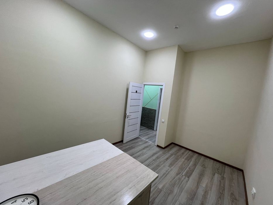 Аренда под офис 11м2, 1 Линия, 3 минут от метро Новза! 330$