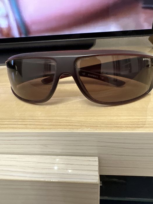 Продам солнцезащитные очки