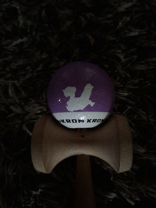 KROM Pop Kendama – stare bună, perfect pentru trickuri | preț mic