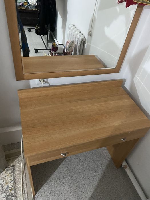 Камот с зеркалом