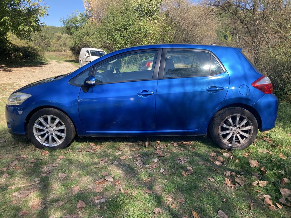 Тойота аурис/toyota auris 1.4D4D 90кс 09-12г