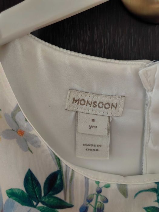 Нарядные платья для девочки