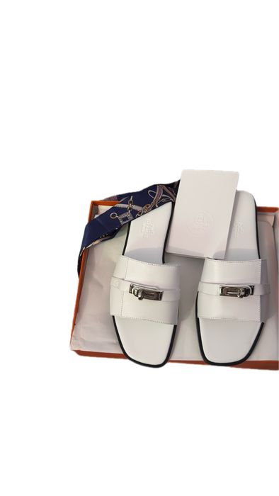Hermes Giulia Calfskin Sandals