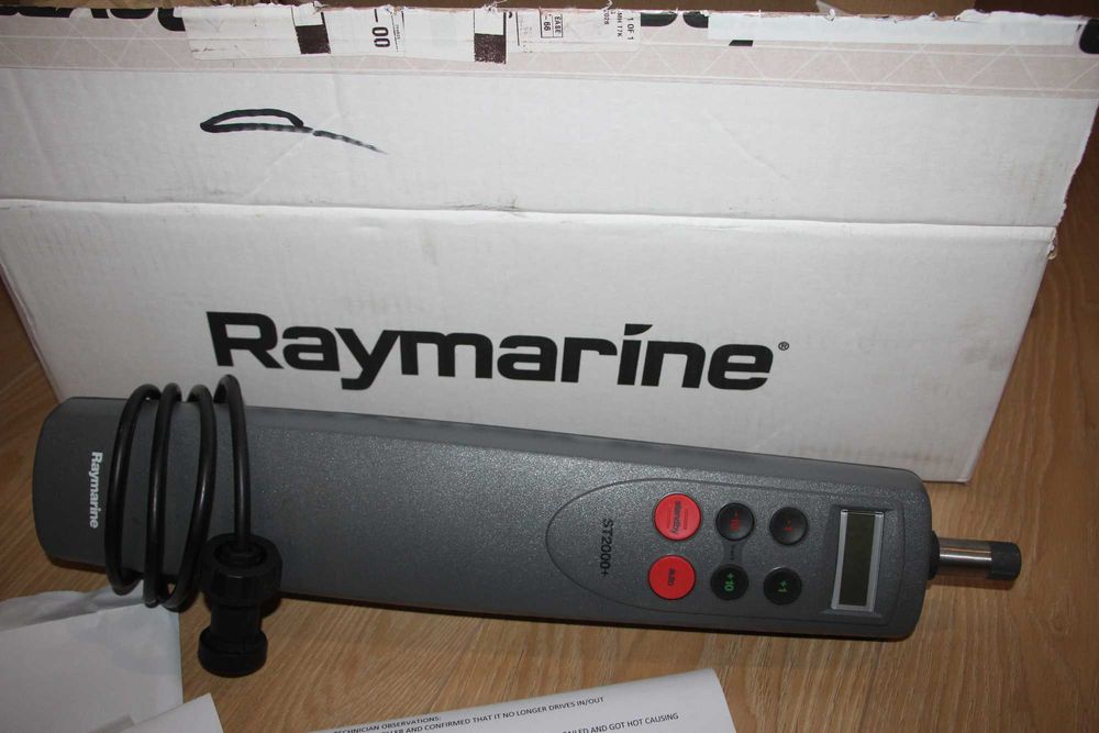 Автопилот Raymarine ST 2000+ за яхти