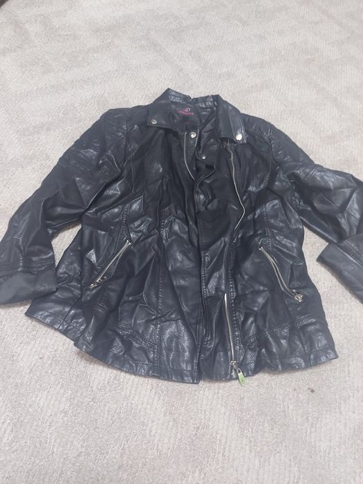 Демисезонные полупансион и куртки