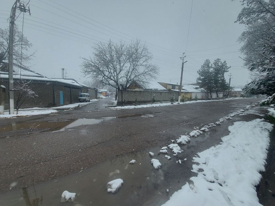 Продаётся дом в центре Газалкента