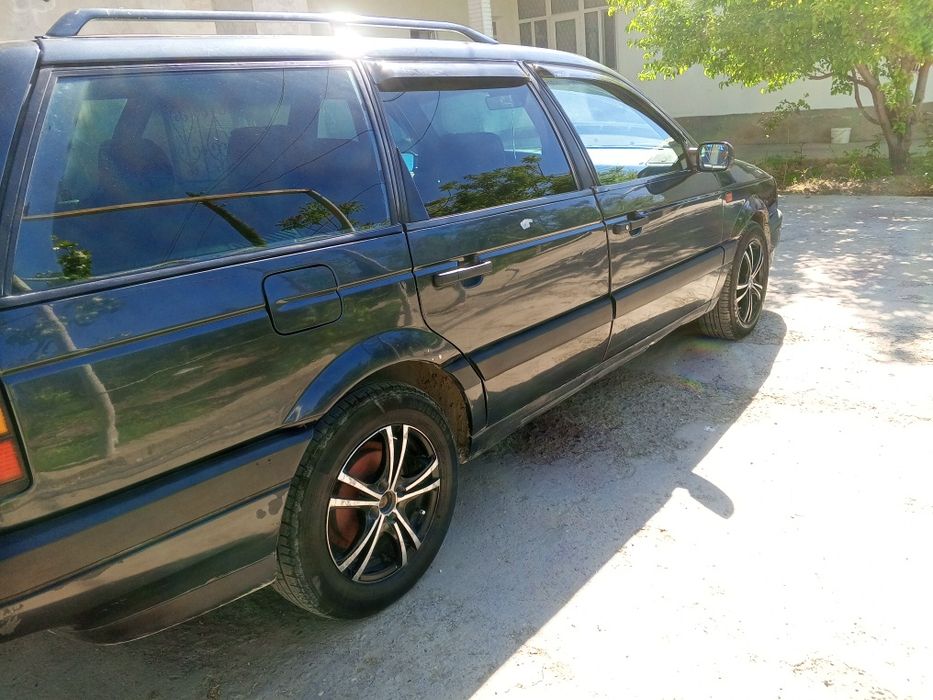 Пассат б3 универсал..