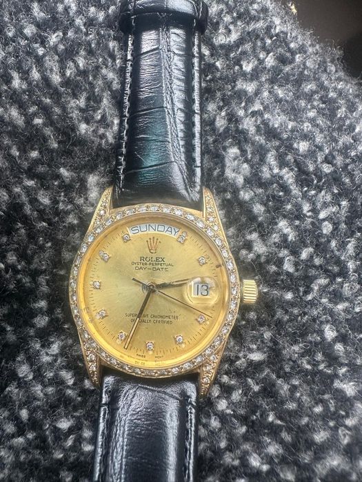 Часы золотые "Rolex ".