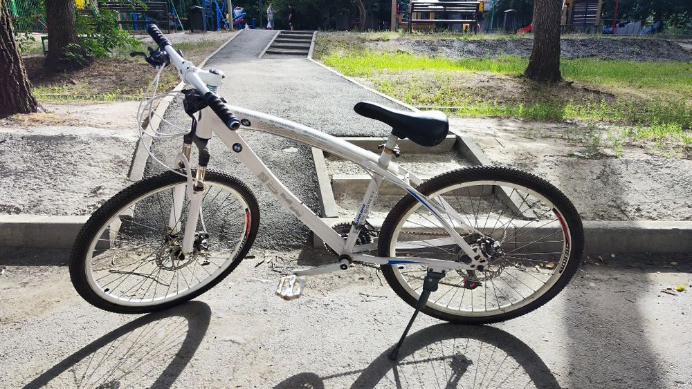 Продам велосипед BMW