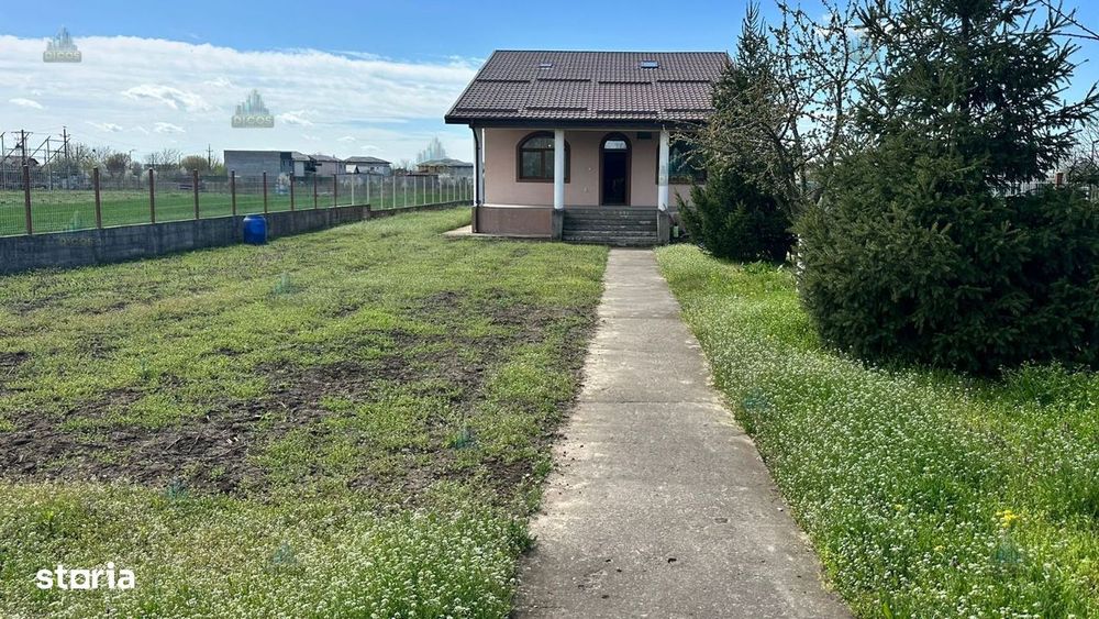 Vilă de vânzare 1500 mp teren