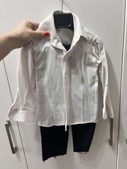 Костюм на малчика(пиджак,рубашка,жилетка,брюки)размер 6-12 мес