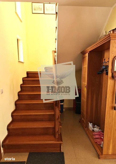 Casa cu 4 camere 2 bai si 830 mp teren in zona Bavaria