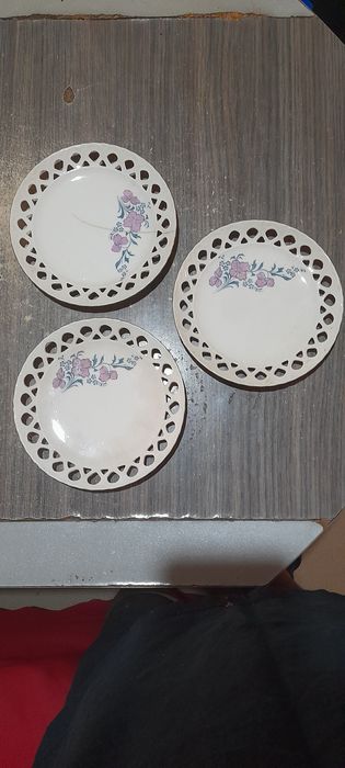 Чинии порцеланови