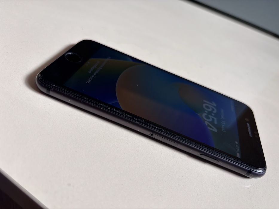 Iphone 8 - 64GB