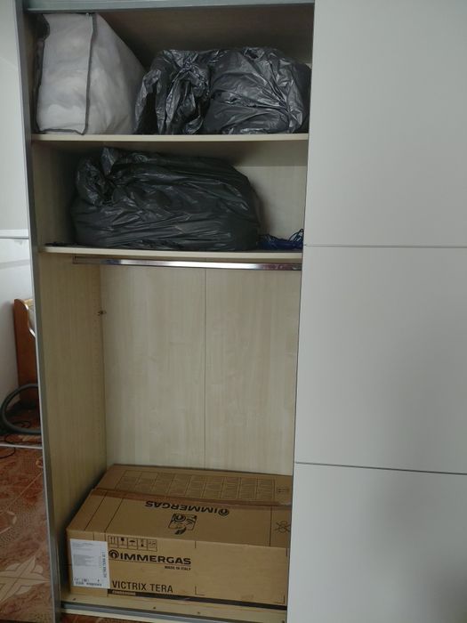 Dulap cu uși glisante 3x2.5x0.70