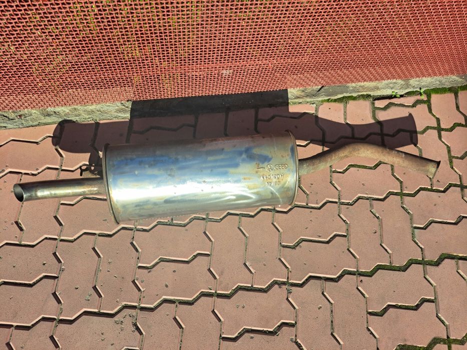 Глушитель от Ауди 100 с4