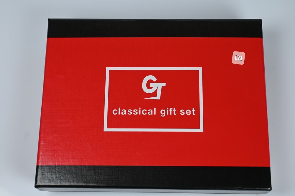 Туристически комплект манерка + 4 чашки за излет