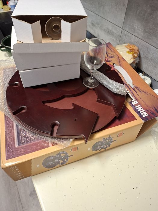 Mini bar suport sticla vin si pahare Nou