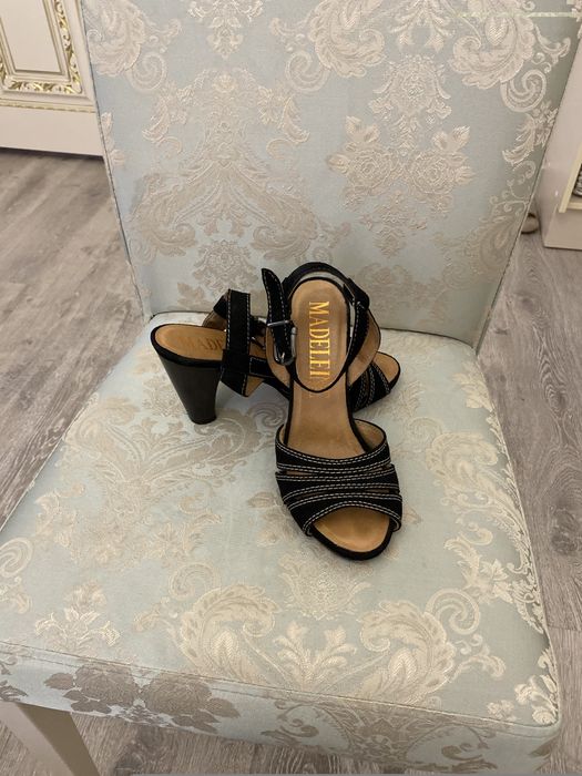 Босоножки размер 37-38