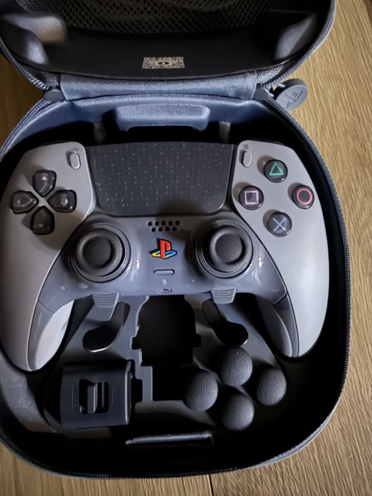 Sony DualSense Edge Wireless Controller – 30th Anniversary Limited Edition