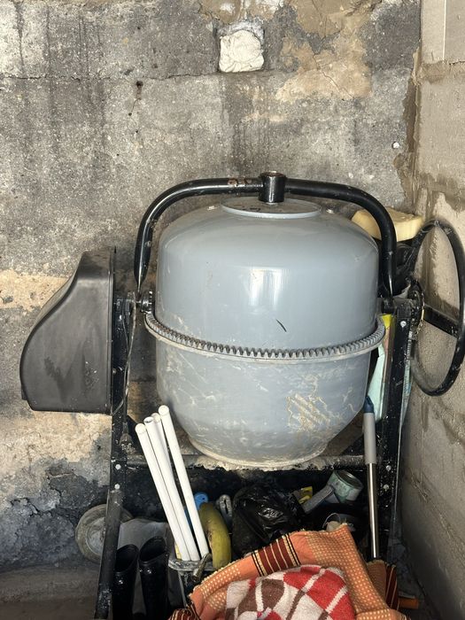 Бетономешалка новая