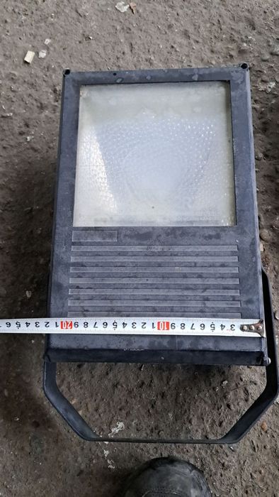 Телевизор Панасоник,прахосмукачка ЕТА и лампи