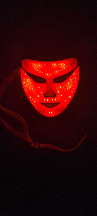 Dr.Dennis Gross LED Маска за лице Limited Edition