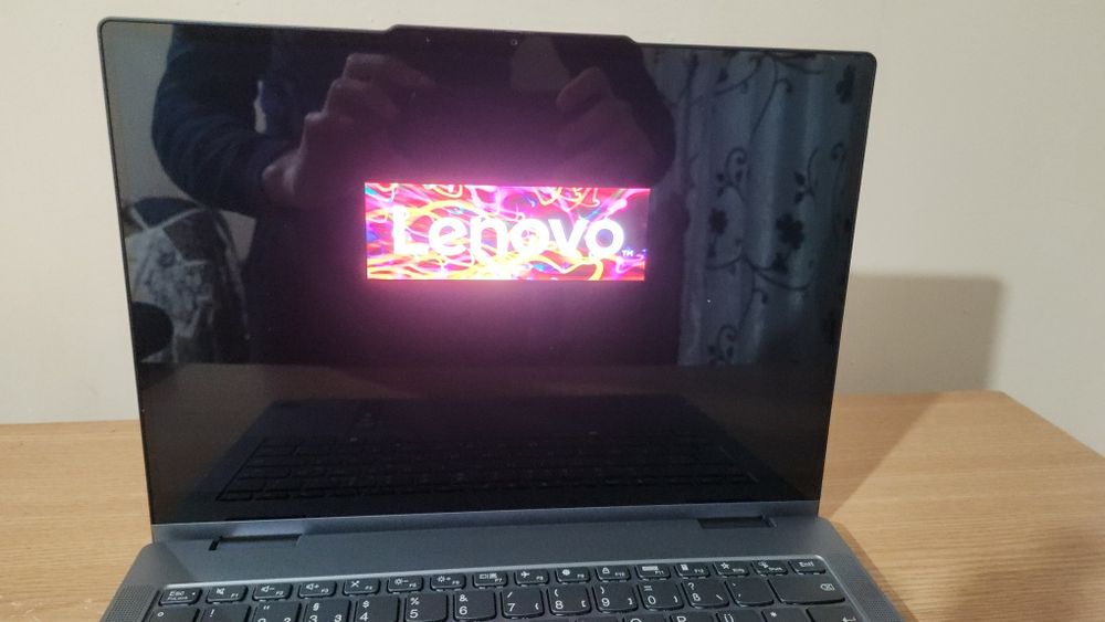 Lenovo Oled 14" 16gb/512gb/SnapdragonXplus