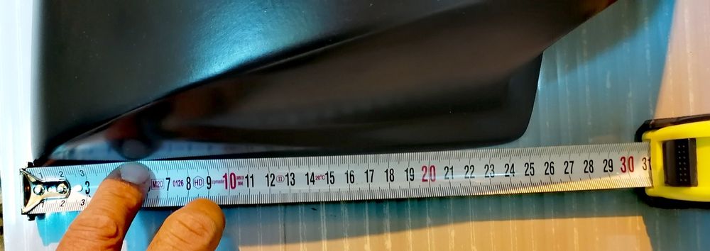 Въздуховод / Въздухозаборник за преден капак