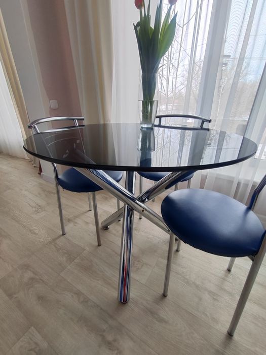 Стол кухонный круглый стеклянный