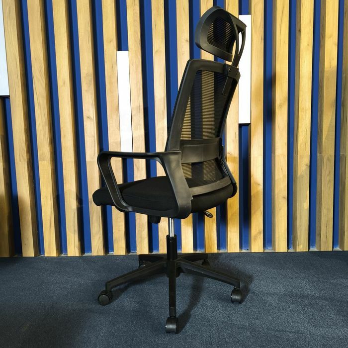 Офисное кресло модель Roy, Mira