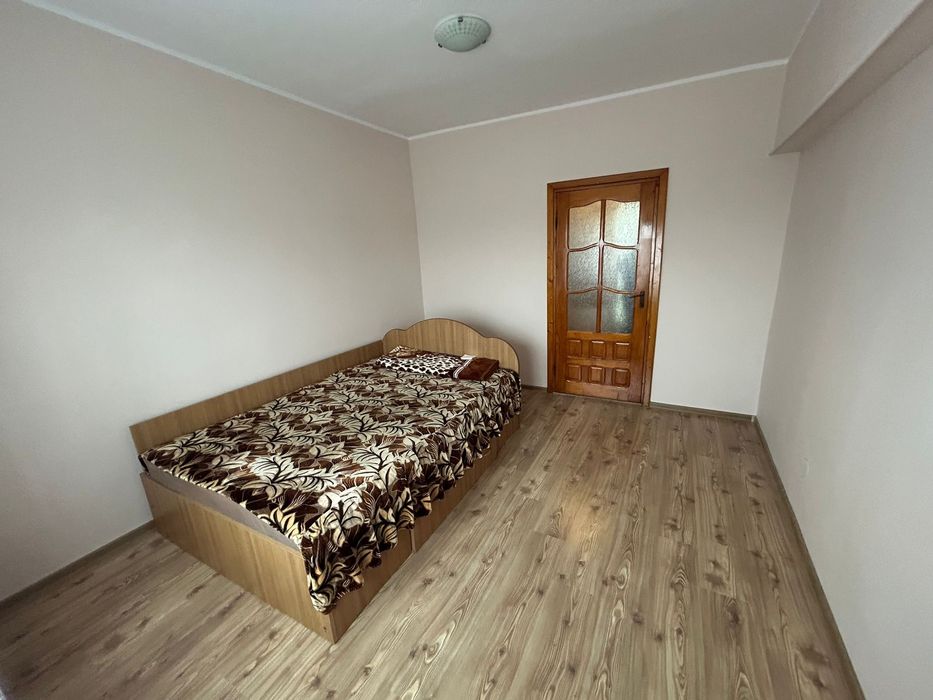 Chirie           GARSONIERA