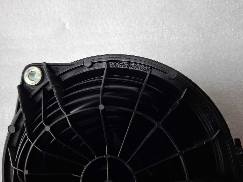 5G9827469D Нова оригинална Емблема за багажник VW Golf 7 Polo T‑Roc