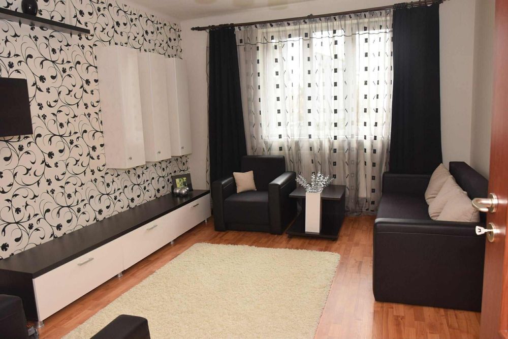 Vând Apartament în Gherla, zona Judecătoriei- ideal pt birou/ cabinet