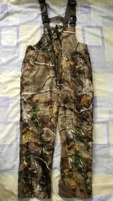 Камуфлажни Военни Дрехи Яке Панталон Елек - ИЗБОР