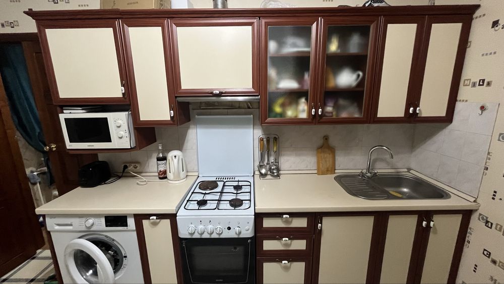 Продам куханный гарнитуру срочно