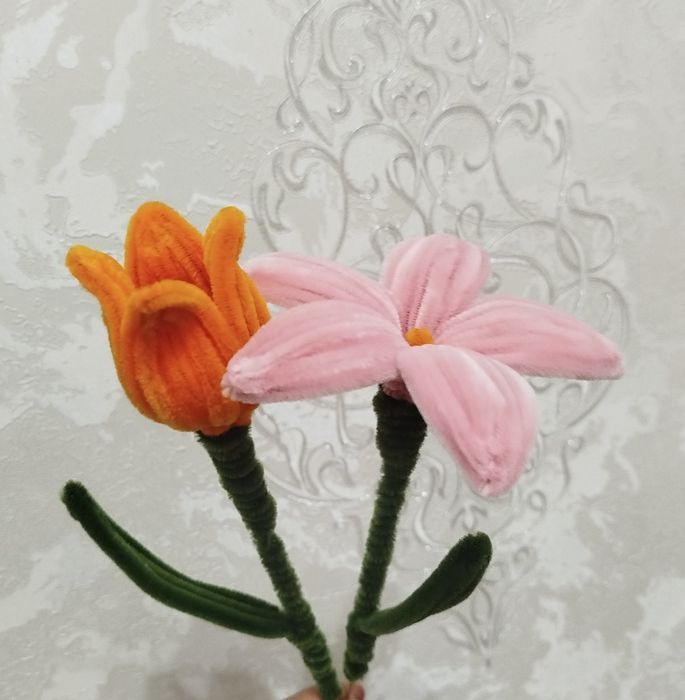 Yasalgan dekorativ gullar xona,ofis va boshqa narsalar uchun bezak