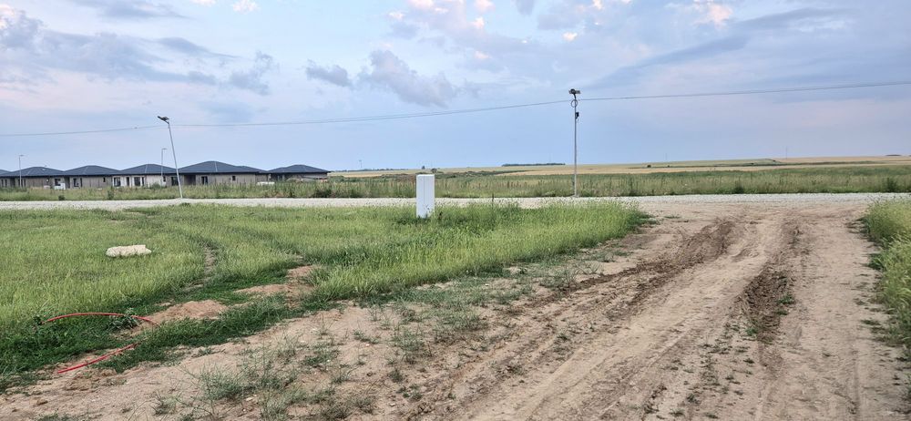Teren intravilan Metro spate zona aeroport Craiova