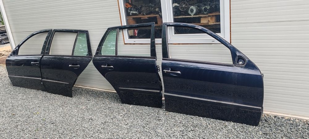 Portiera Mercedes w211 combi 300lei buc