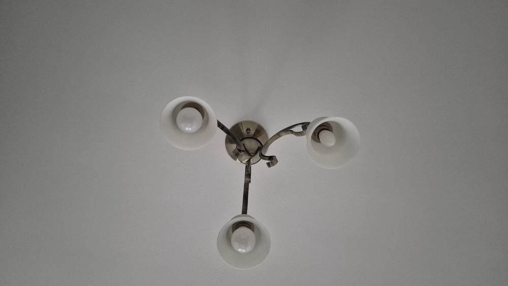 Люстра продается