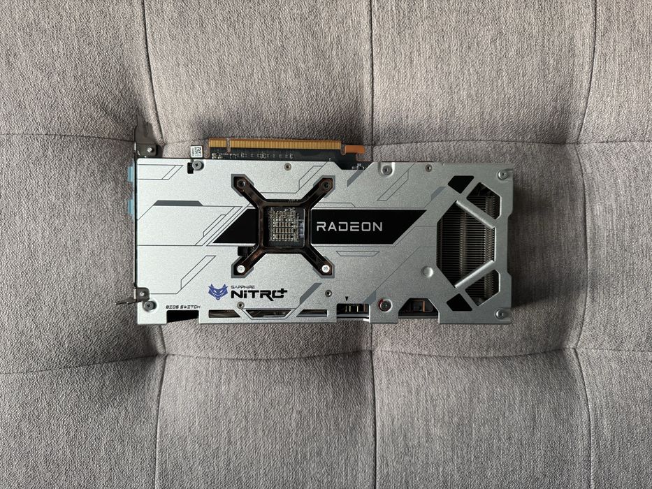 Видеокарта Sapphire NITRO AMD RADEON RX6600XT 8GB
