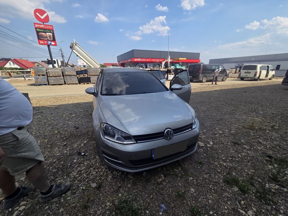 VOLKSWAGEN Golf 2015 — imagine 5