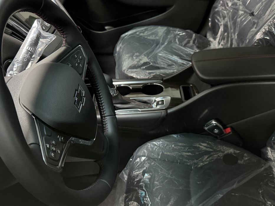 Malibu xl 2023/2024 full rangi qora 1 qul moshina kraska probeg toza