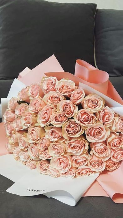 Голандских и Спрей розы в наличии